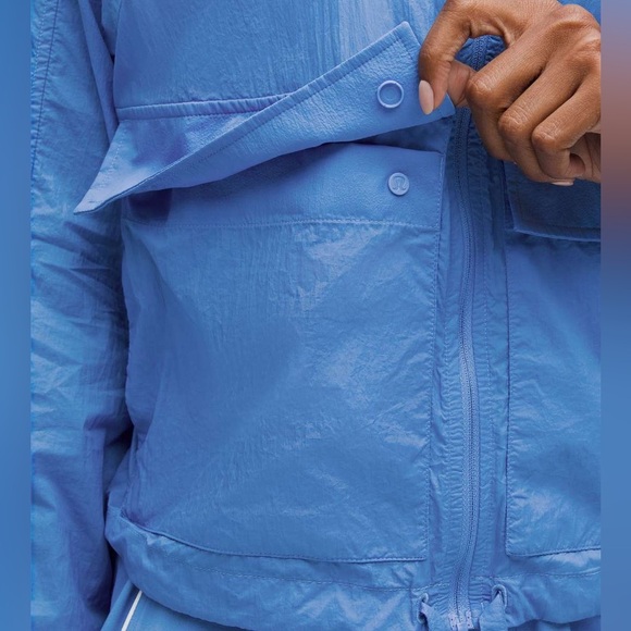 Lululemon Hood-Lite Relaxed-Fit Jacket - Picture 4 of 14